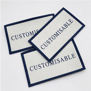 Étiquettes de vêtements en tissu personnalisables, rectangulaires, gaufrées, avec drapeaux brodés, lavables, impression par transfert thermique - Product Image 4