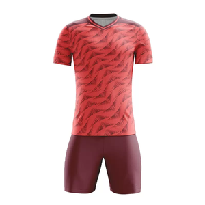 Maillot de football OEM de qualité supérieure, col rond, respirant, anti-humidité, manches courtes, polyester, impression par sublimation, personnalisable, grandes tailles - Product Image 1