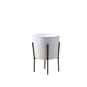 Jardinière géométrique moderne en métal gris clair avec support en bois, pot de fleurs décoratif d'intérieur, style décoration maison, conteneur pour plantes - Product Image 3