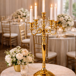 Centre de table en forme de candélabre doré, support de bougies de luxe, candélabre de table pour mariage, candélabre doré à 5 bras, support à bougies en métal - Product Image 3
