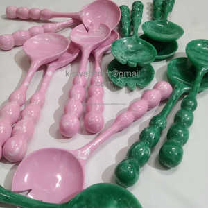 2025 nueva llegada herramientas de ensalada de poliresina hechas a mano verde bebé Color Rosa servidores de resina seguros para alimentos para fiesta en casa - Product Image 4