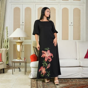 Elegante Vestido Largo Negro de Rayón para Mujer - Product Image 5