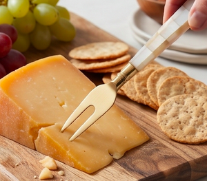Elegant Stainless Steel Gold Color <b>Cheese</b> <b>Knife</b> <b>Set</b> With Round Resin Handles Perfect For Weddings Events And Dining Use - Product Image 5