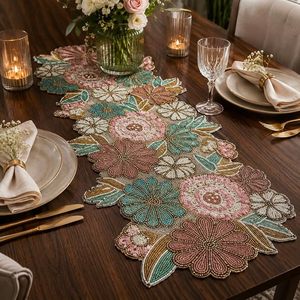 Camino de Mesa Hecho a Mano con Cuentas y Bordados Detallados para Decoración de Mesa de Comedor, Bodas y Eventos Especiales - Product Image 2