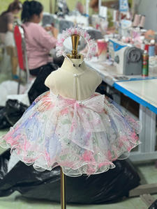 Vestido de Princesa para Niñas Bao Tran con Estampado de Personajes en Capas, Mangas Farol, Dobladillo Enrollado, Transpirable y Ecológico, 100% Algodón - Product Image 2