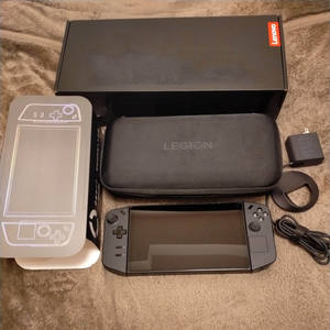 Ordinateur de jeu portable Lenovo Legion Go 8,8 pouces 144 Hz avec écran tactile, 16 Go de RAM, 512 Go de SSD, OEM ODM, garantie de 3 ans - Product Image 1