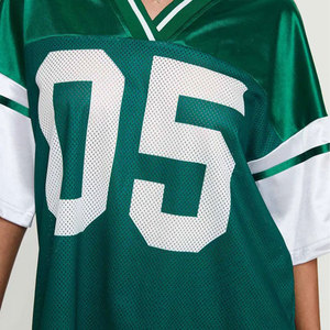 Camiseta Gráfica Oversize de Manga Corta para Mujer, de Moda, Estilo Jersey, con Diseño de Logotipo Personalizado, Venta al por Mayor, Fabricante de Jerseys - Product Image 2