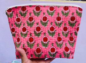 กระเป๋าเครื่องสำอางแบบพกพาลายดอกไม้ผ้าฝ้ายเนื้อนุ่ม ลดราคาพิเศษ ของขวัญสำหรับเพื่อนเจ้าสาว กระเป๋าใส่ของจุกจิกสำหรับผู้หญิง ขนาดเล็ก - Product Image 4