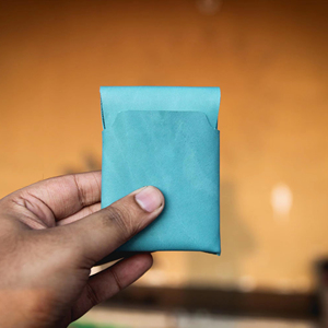 กระเป๋าสตางค์หนังแท้ไร้ตะเข็บ ดีไซน์มินิมอล ใส่บัตรได้ ป้องกัน RFID สำหรับผู้ชาย รุ่น SLW-0041 - Product Image 1