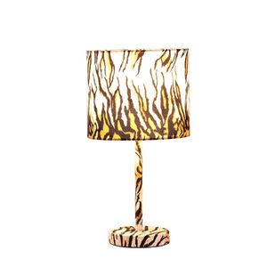 Lampe de table en métal imprimé tigre en faux daim de 19,25 po - Product Image 4