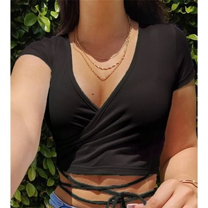 Haut court pour femme en matière de haute qualité, léger, coupe ample, idéal pour l'entraînement – En promotion - Product Image 6