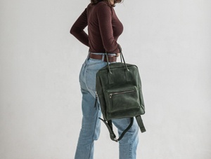 Sac à dos en cuir écologique spacieux pour femme, idéal pour l'extérieur, pour ordinateur portable, prix direct usine, sacs à dos en cuir fins - Product Image 4