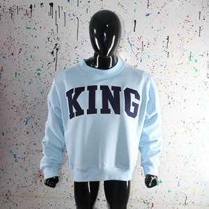 Sudadera KING SKY BLUE con Cuello Alto, 100% Azul, Apliques Bordados, Cuello Ancho, URBAN PRODUCTIONS - Product Image 1