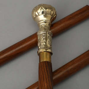 ไม้เท้าเดินป่าคุณภาพพรีเมียม ด้ามจับทองเหลืองสีทอง สำหรับผู้ชาย ผู้หญิง เดินป่า ตั้งแคมป์ ผู้สูงอายุ ของขวัญสำหรับผู้สูงวัย - Product Image 3