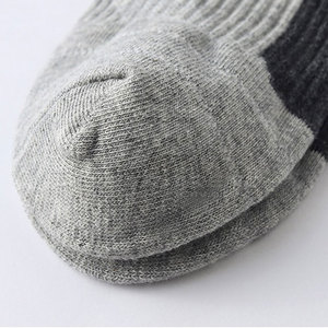 Calcetines de Hombre Suaves 100% Algodón para Invierno, Uso Diario Informal, Transpirables, de Secado Rápido, Ecológicos, con Logotipo en el Puño, Textura Suave, Uso Prolongado - Product Image 3
