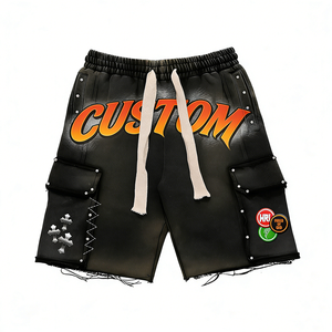 Conjunto de dos piezas de moda urbana para hombre: camiseta extragrande con gráfico personalizado OEM y pantalones cortos de mezclilla rasgados. - Product Image 4