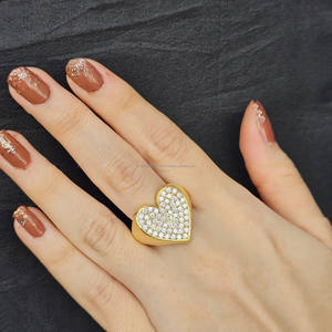 Anillo de Compromiso y Boda con Diamante Moissanita de Corte Redondo en Forma de Corazón para Hombre y Mujer, Plata de Ley 925, Estilo Hip Hop, Joyería para Fiesta - Product Image 6