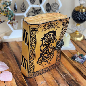 Carnet en cuir Viking Fenrir Wolf fait main, Grimoire nordique vintage, avec papier à bords festonnés - Product Image 4