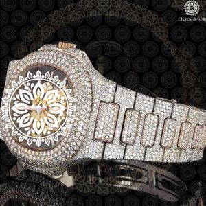 Reloj de lujo Charm Jewells de acero inoxidable con bisel de diamantes y cierre plegable, correa de 20 mm, movimiento de cuarzo unisex - Product Image 3