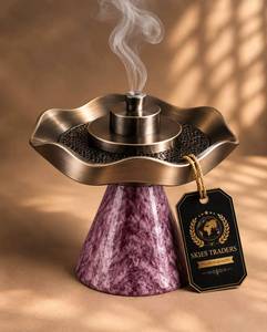 Brûleur à Bakhoor en marbre violet avec base conique, plateau rond en métal bronze, porte-encens arabe, encensoir d'arôme de luxe - Product Image 1