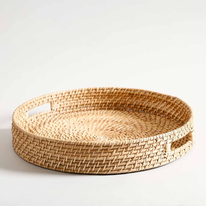 Plateau en rotin tressé à la main en fibre végétale, style bohème, plateau de rangement décoratif avec poignées pour utilisation sur table - Product Image 1