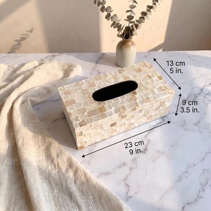 Boîte à mouchoirs rectangulaire artisanale ILAHI en nacre moderne avec incrustation de coquillage, écologique et polyvalente - Product Image 4