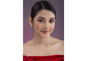 1.51CT Pear Cut CVD Diamond Solitaire <b>Pendant</b> 14KT <b>Solid</b> <b>Gold</b> IGI Certified Sustainable Luxury Jewelry Women's Color D Gift - Product Image 4