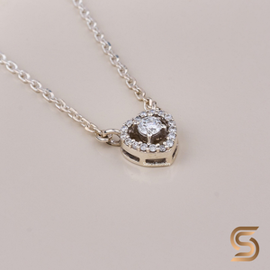 Collar de Plata 925 con Moissanita en Forma de Corazón, Joyería Fina Minimalista y Elegante, Colgante Brillante, Regalo para Mujer, para Ocasiones Especiales - Product Image 4