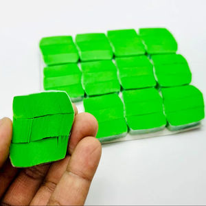 Ensemble de 12 plaquettes de confettis effet neige verte, effet neige classique en Chine, 1000 flocons par plaquette, effet visuel - Product Image 1