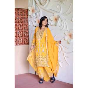 Ensemble haut et dupatta pour femmes, design élégant, pour les occasions spéciales - Product Image 2