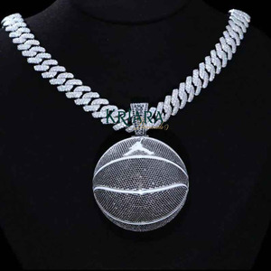 Pendentif Basketball en Argent 925 avec Moissanite Ronde, Thème Hip Hop, Breloque Quotidienne pour Homme - Product Image 1