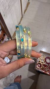 Brazaletes de Lujo con Bordado y Perlas de Aleación de Zinc para Mujer, Joyería de Diseño Hecha a Mano, para Bodas, Fiestas y Regalos, India - Product Image 4