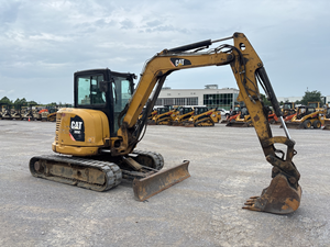 Miniexcavadora 305E2 CR de 2015 Diseñada para Operaciones Diarias Confiables - Product Image 3