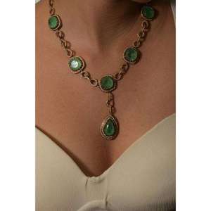 High Quality <b>Green</b> Kundan Choker <b>Necklace</b> And Earrings Set Rhodium Plated Copper Alloy <b>Green</b> Gemstone Indian Jewellery Bridal - Product Image 2
