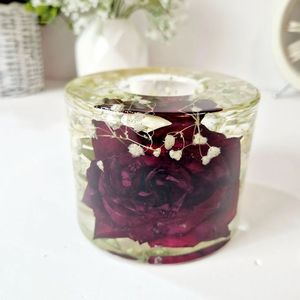Stylish Handmade Resin Candle Holder For Anniversary Decoration Romantic Candle Lighting And Table Display - Product Image 2