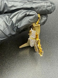 Pendentif élégant en forme d'avion à réaction plaqué argent avec breloques à thème unisexe, bijoux fantaisie - Product Image 4