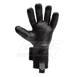 ถุงมือผู้รักษาประตูรุ่นใหม่ปี 2025 Predator Pro 3.55 มม. 2.0 Latex Hybrid ระบายอากาศได้ดี สายรัดข้อมือปรับได้แบบ Hook and Loop - Product Image 2