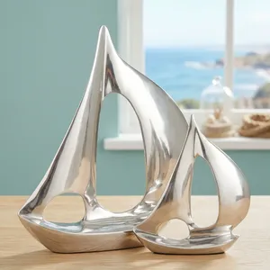 Sculpture de bateau à voile en aluminium, pièce maîtresse nautique moderne, finition argentée, décoration de table pour la maison ou le bureau - Product Image 4