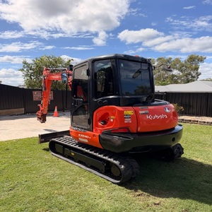 Compre una miniexcavadora Kubota KX040-4 de 4 toneladas en venta con motor potente, precio bajo y diseño compacto. - Product Image 1