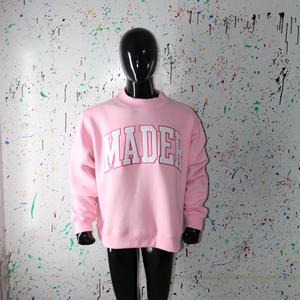 Sudadera MADER PINK con cuello alto 100% BLANCA con apliques bordados, sudadera de cuello ancho URBAN PRODUCTIONS - Product Image 2