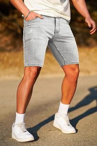 Shorts en jean délavé pour homme, coupe droite, taille mi-haute, décontracté, été, tissu en coton respirant, style streetwear, chaussettes blanches - Product Image 3