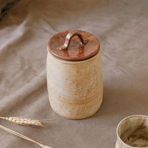 โถเก็บของแบบเรียบง่ายเคลือบด้วยมือพร้อมฝาปิด ผิวเคลือบแบบอาร์ติซาน ขนาดกะทัดรัดสำหรับจัดระเบียบบนเคาน์เตอร์ ตัวช่วยจัดเก็บในครัวอย่างมีสไตล์ - Product Image 2