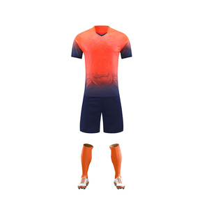 Uniforme de Fútbol Sublimado Personalizado, Transpirable, de Secado Rápido, Nuevo Kit de Uniforme de Fútbol - Product Image 2
