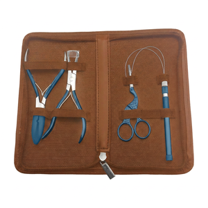 Kit d'outils pour extensions de cheveux TEEJAY en acier, 4 pièces, pinces bleues, ciseaux, aiguille à crochet, avec étui à fermeture éclair en PU marron pour usage domestique - Product Image 4