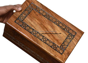 กล่องใส่โกศไม้โกศไม้สำหรับผู้ใหญ่ขี้เถ้าพร้อมดีไซน์แกะสลักสวยงามโกศจากอินเดีย - Product Image 2