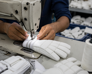 Premium Quality Hand Stitched Cricket Top Grade Leather Selection Cricket Batting <b>Gloves</b> - Product Image 5