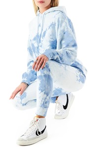 Sudadera con capucha extragrande personalizada para mujer, azul tie-dye con nubes, de algodón French Terry, con bolsillo canguro, al por mayor OEM - Product Image 4