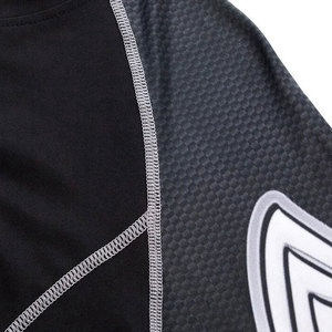 เสื้อรัดกล้ามเนื้อ BJJ ยี่ห้อ Econex Sports ผลิตจากผ้าสแปนเด็กซ์/โพลีเอสเตอร์ คุณภาพสูง สกรีนโลโก้ด้านหน้าแบบ Sublimation ไม่มีแขน ระบายอากาศได้ดี เป็นมิตรต่อสิ่งแวดล้อม - Product Image 4