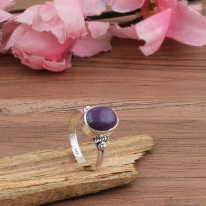 Anillo de Plata de Ley con Turquesa Púrpura Natural, Gema Ovalada, Anillo Clásico de Boda para Mujer, Engaste de Bisel, Joyería con Piedra Genuina - Product Image 1