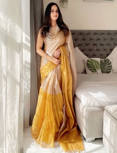 Sari de Diseño KV para Mujer, Color Beige Sólido, con Blusa Sin Coser - Product Image 3